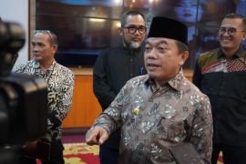 Gubernur terima penghargaan Baznas di puncak HUT Provinsi Jambi
