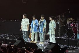 Konser pakai Batik, LUCY sebut suka masakan Indonesia