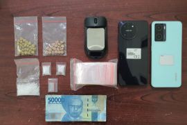 Diduga bandar narkoba, pria paruh baya di Mandau diciduk polisi