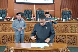 Raperda perizinan dan non perizinan di Depok disetujui