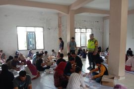 KPU OKU temukan surat suara yang rusak