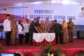 Wali Kota Bandarlampung resmikan sekolah disabilitas negeri pertama
