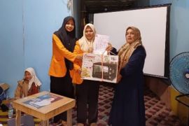 Mahasiswa Unja manfaatkan buah mangrove api-api jadi bahan baku kue brownies