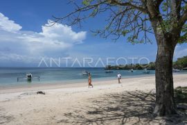 Wisata Pantai Pink di Lombok Page 2 Small