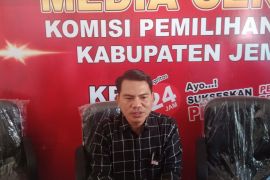 KPU Jember tolak laporan awal dana kampanye empat partai