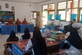 Disdikbud Mukomuko sidak penerapan sekolah sehari penuh