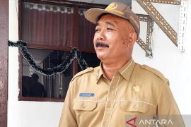 Bupati Biak Herry Naap ingatkan tidak ada pemotongan Dana Desa 2024 sepeserpun