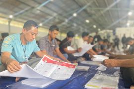 KIP Pidie libatkan 400 orang lipat surat suara pemilu, dibayar Rp350 per lembar