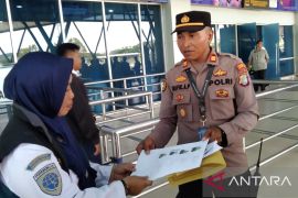 Cari 42 tahanan melarikan diri, polisi lakukan penyekatan di Bandara Deo Sorong