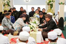 BPH Kusumo Kuntonugroho nikahi Laily Annisa