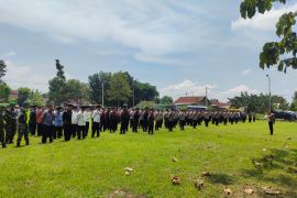 Ratusan personel disiagakan amankan kedatangan Gibran di Jember