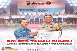Polres Tanah Bumbu raih penghargaan dari Ombudsman Kalsel