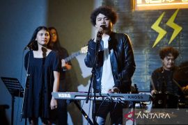 Aufa menghadirkan harmonisasi apik pungkasi Gigs Kamisan