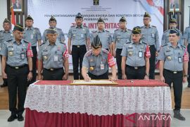 Bangun Zona Integritas, Pimti dan Kepala UPT Kemenkumham Babel tandatangani komitmen bersama