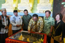 Menteri Agama takjub dengan Pagoda Sata Sahasra Buddha di Tanjungpinang