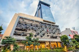 Demi kenyamanan, hotel bintang empat di Surabaya "rebranding"