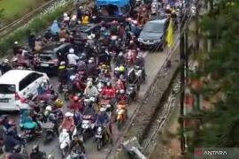 Lalu lintas arus balik Haul Guru Sekumpul masih padat dari Martapura