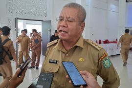 Pemprov Kalbar komitmen tuntaskan jalan Sukadana-Teluk Batang