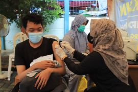 Kasus naik, masyarakat diimbau lengkapi vaksinasi COVID-19