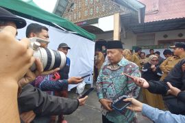 BPBD: 158 warga Agam berada di radius 4,5 km dari puncak erupsi Marapi