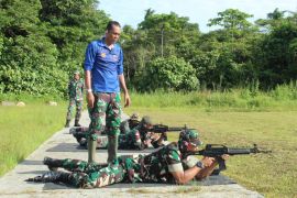 Lanud Timika gelar latihan menembak 100 meter