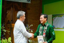 Wali Kota Aditya resmikan "Cafe Literasi Waka 7" Darpusda