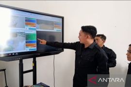 Tanah Bumbu BPBD installs EWS to detect flood at three locations