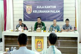 Wali Kota Aditya minta camat dan lurah siapkan upaya penanganan banjir