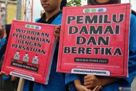 Round up hari ke-54 kampanye, 03 didukung Slank, 01 dekati Rhoma Irama