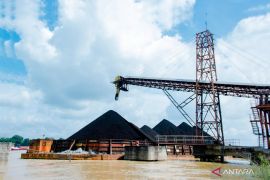 Pelindo Regional 2 Jambi layani 6.987 unit kapal selama tahun 2023