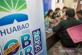 Job Fair diserbu pencari kerja di Palu Page 2 Small