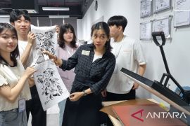 UC Surabaya kenalkan budaya Indonesia kepada 21 mahasiswa Korsel