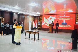 20 tahun tinggal di Palembang, WNA China Changhong Xue ambil sumpah jadi WNI