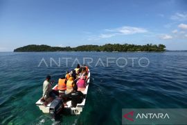 Pemkot pasang pipa distribusi air bersih ke destinasi wisata Pulau Rubiah, Sabang