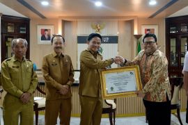 Pemprov Sumut kembali raih  predikat zona hijau dari Ombudsman RI