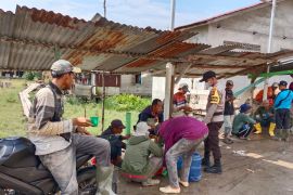 Bhabinkamtibmas Polsek Sinaboi ajak warga Sungai Nyamuk sukseskan pemilu