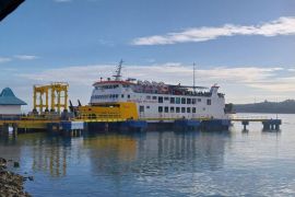 ASDP Kupang tutup tiga rute penyeberangan akibat cuaca buruk