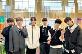 TWS resmi debut lewat "Sparkling Blue"