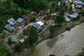 Dampak Banjir Bandang di Kolaka Page 4 Small