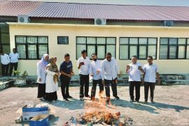 Kemenag Aceh Besar musnahkan 2.790 buku nikah dan duplikat kadaluarsa