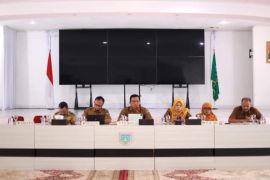 Pj. Wako Padang Panjang ingatkan kepala OPD lakukan pengawasan