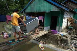 Korban Banjir Bandang butuhkan air bersih Page 3 Small