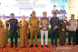 Dikmudora Kendari sosialisasikan program IKM dan BDI pada guru SD dan SMP