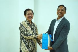 Elyon Christian Preschool terima sertifikasi Cambridge Early Years