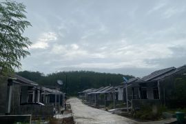 Seluruh wilayah di Kalsel diprediksi hujan pada Jumat siang