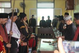 Kurator LKBN ANTARA Ismar Patrizki resmi bergelar Datuk di Sumatera Barat