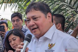 Menko Perekonomian dorong  pekebun sawit gunakan KUR selain BPDPKS