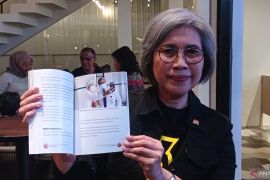 Kisah Indah Kurnia di masa COVID-19 tertulis di "Indah Dalam Pandemi"