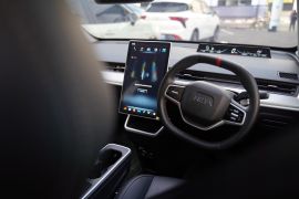 Indikator penting  yang harus dipahami di mobil listrik NETA V