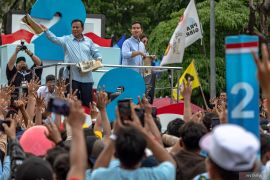 Gibran janji bantu usaha pengrajin batik di Pekalongan